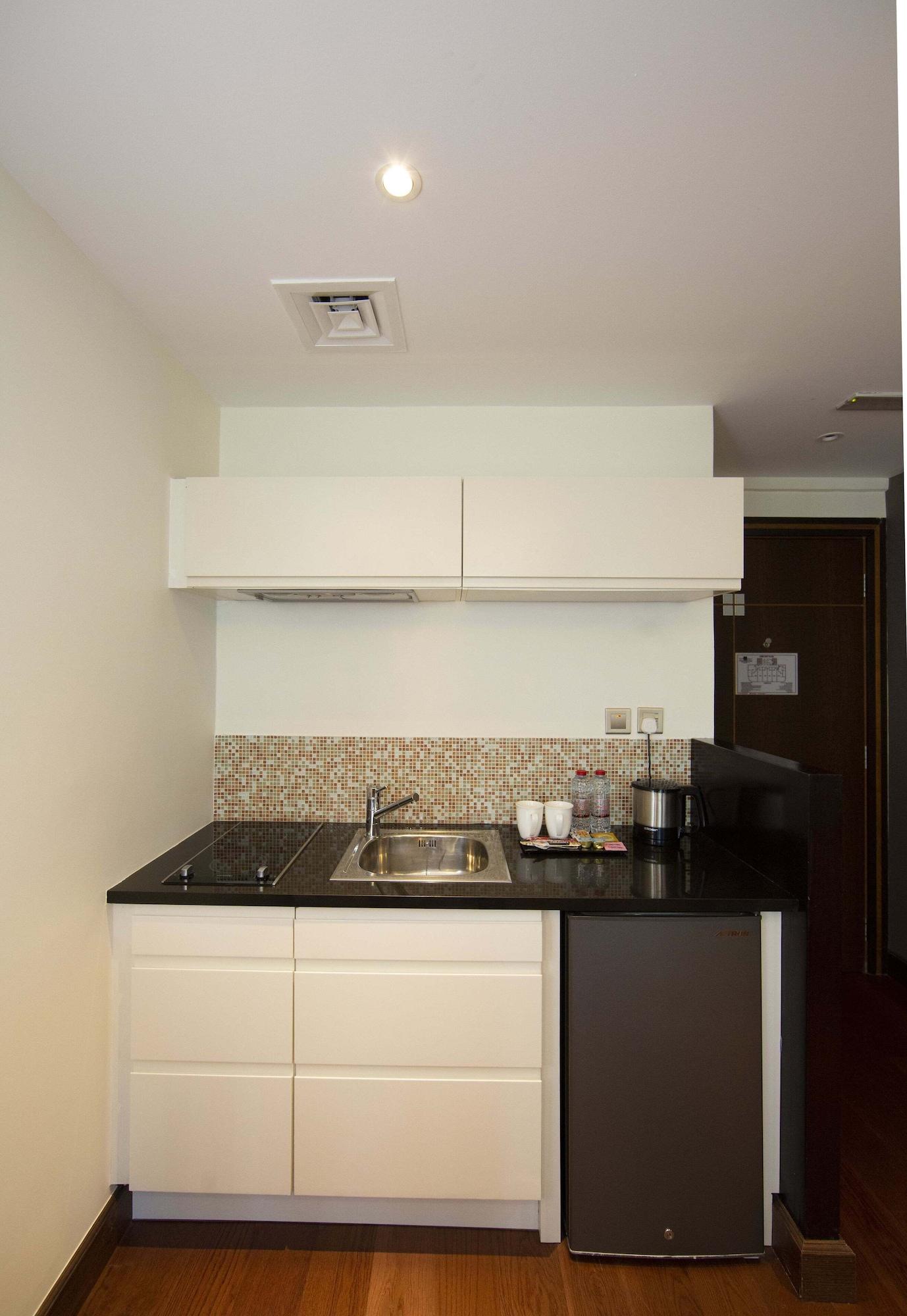 Number One Tower Apart-hotel 4*