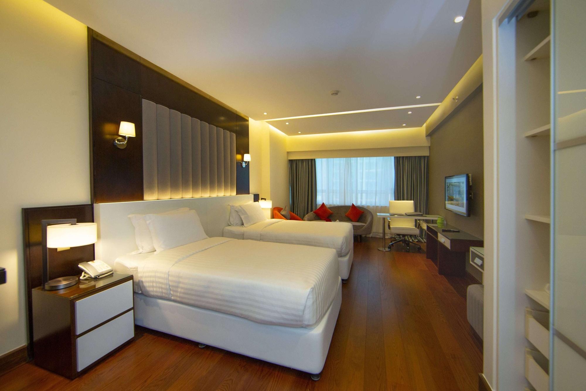Aparthotel Number One Tower 4*